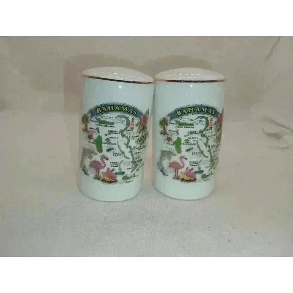 VTG BAHAMAS SOUVENIR SALT & PEPPER SHAKERS W/ ORIGINAL PRICE STICKER COLLECTABLE - Picture 1 of 7